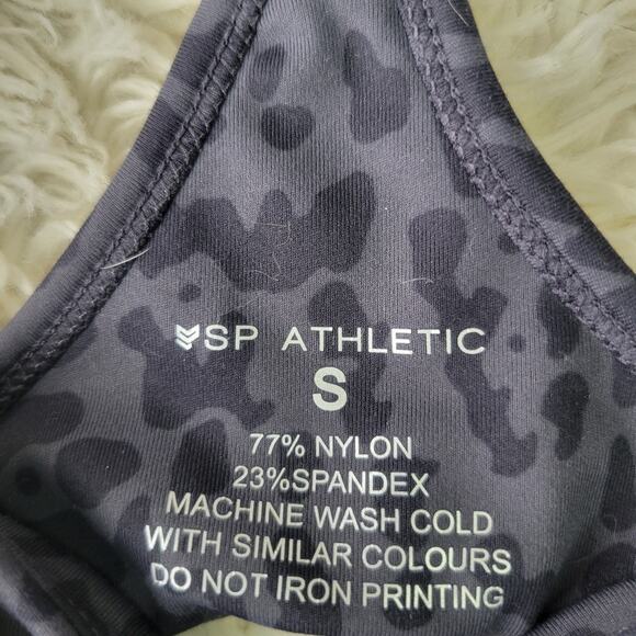 Strong Physiquez leopard Sports bras small - Picture 4 of 4